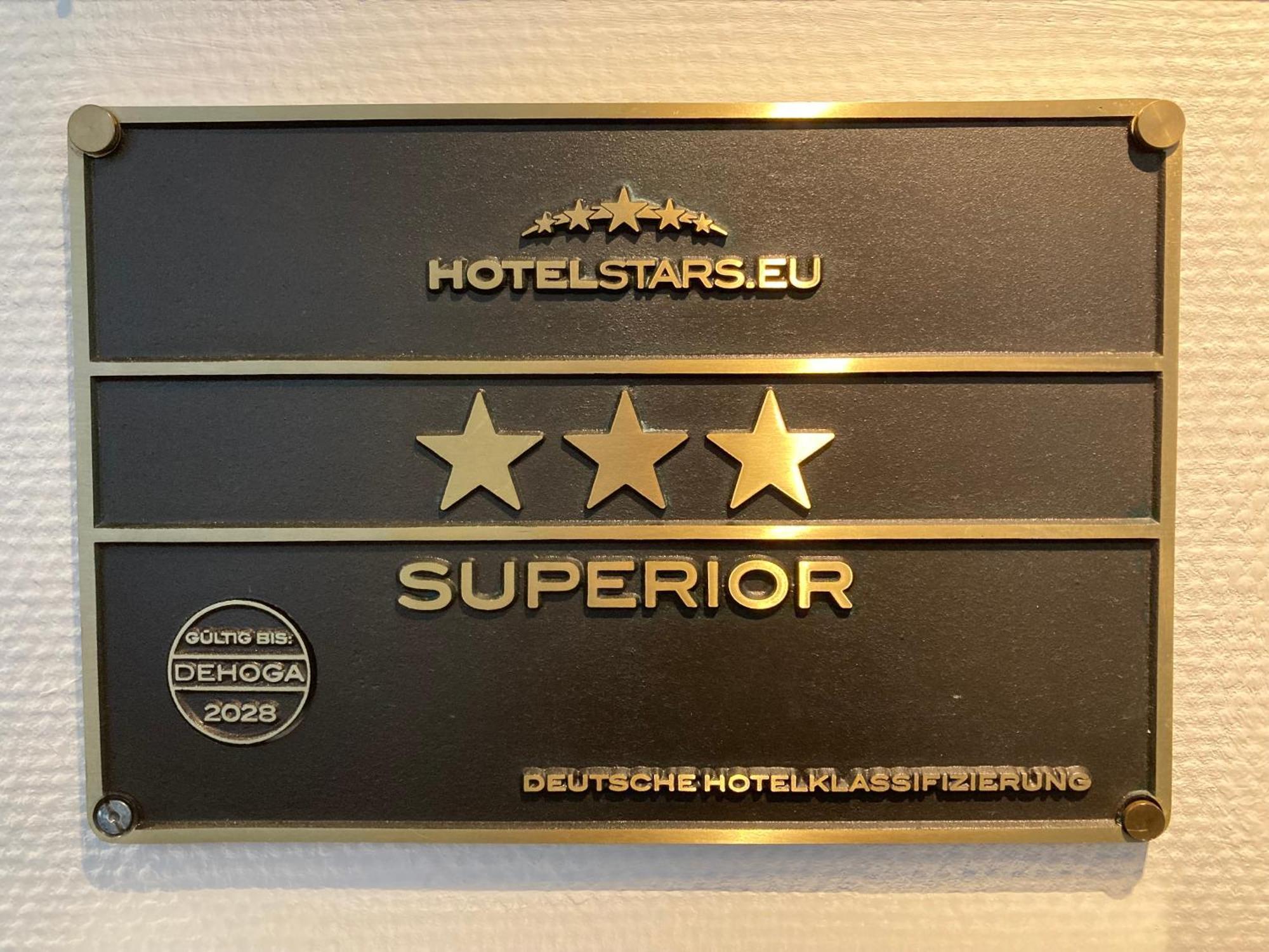 ホテル Oste Bremervörde エクステリア 写真